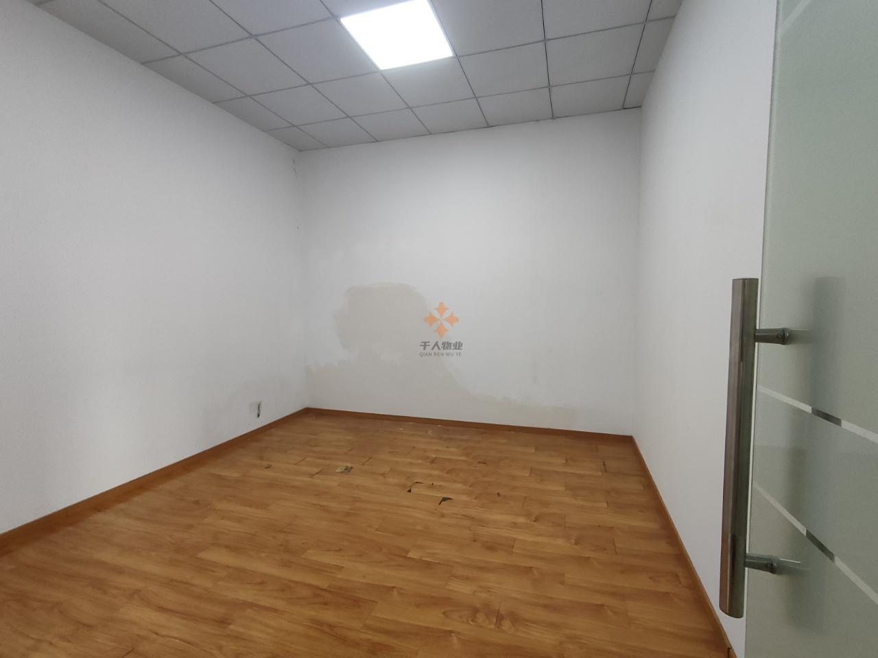 浦東 愛情谷文創園 150平米 簡裝