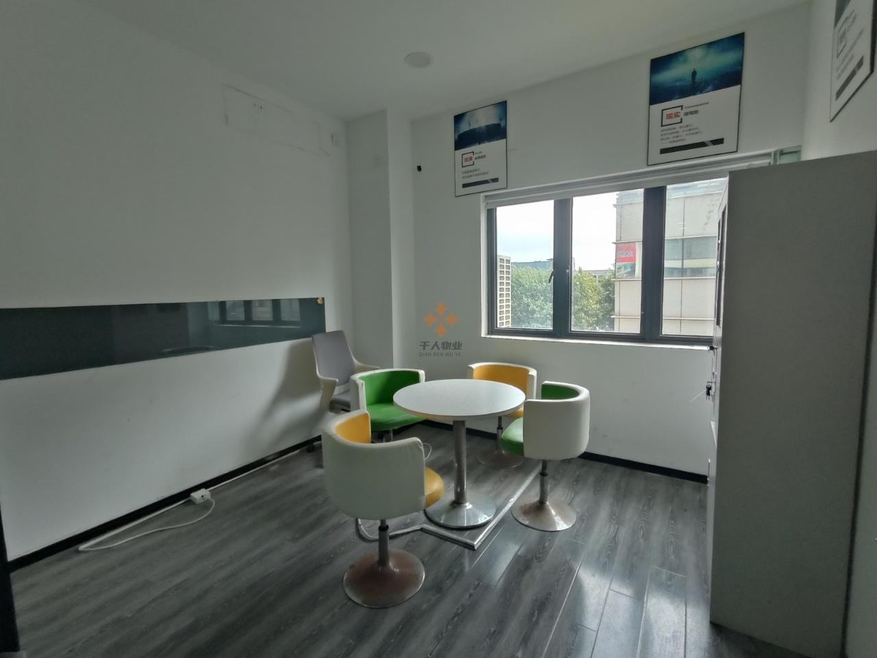 浦東 愛情谷文創園 150平米 精裝