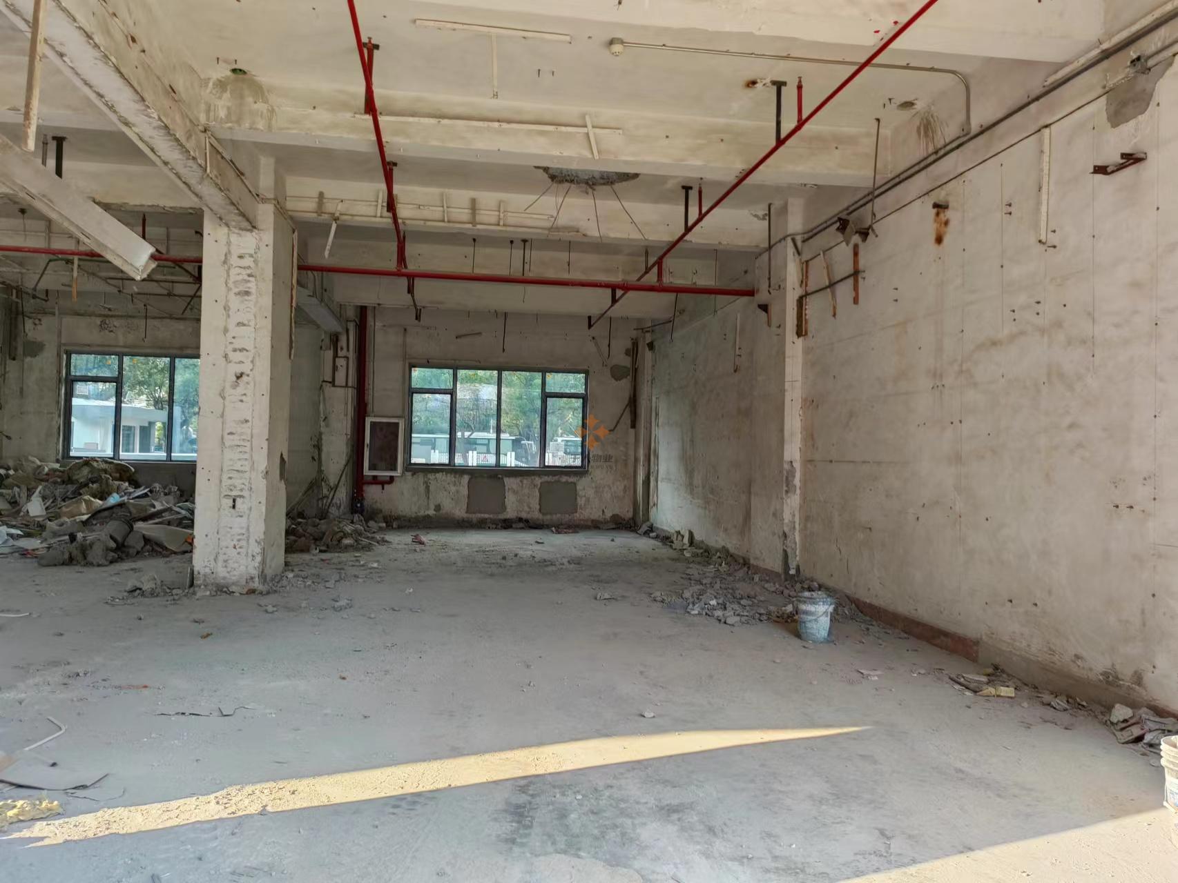 浦東 云橋科創灣 591平米 毛坯