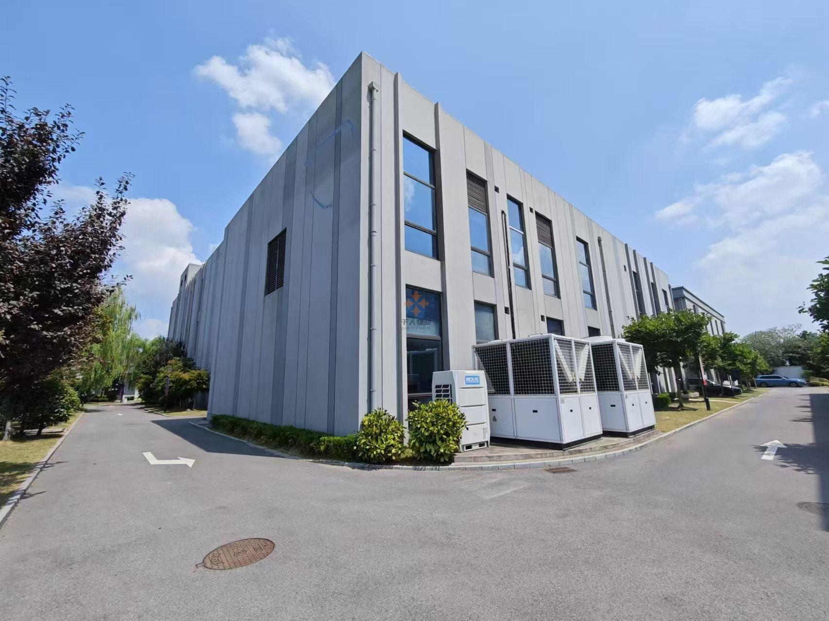  上海（南翔）精準醫(yī)學(xué)產(chǎn)業(yè)園 2729平米 簡裝