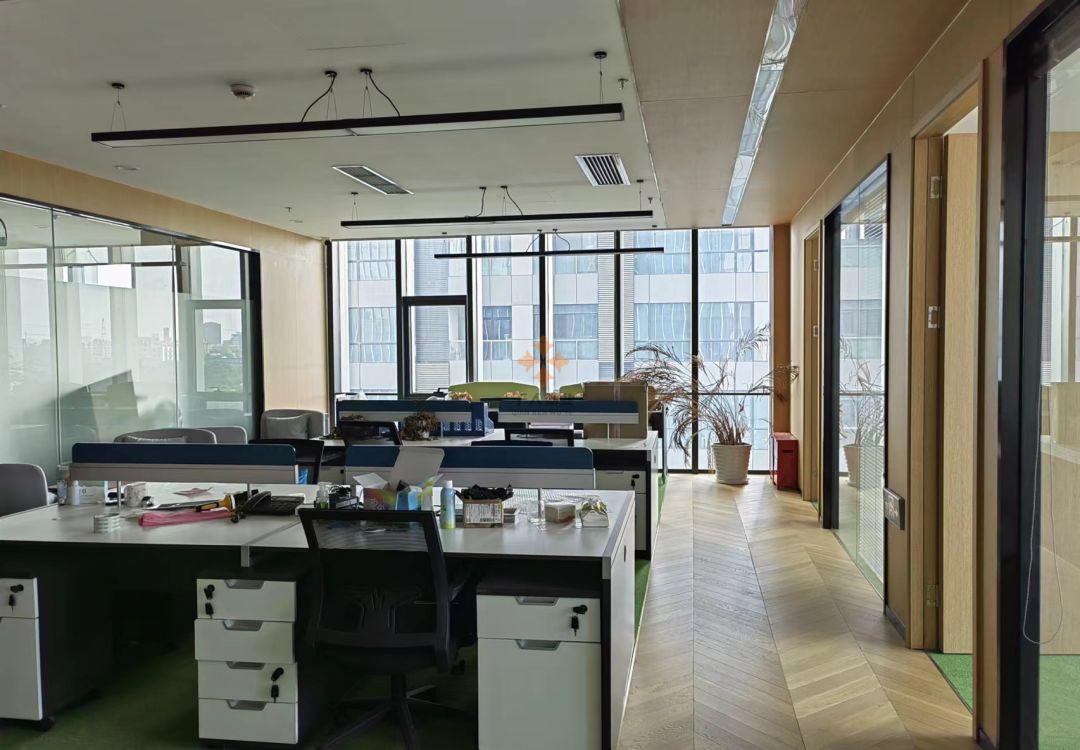 浦東 唐鎮(zhèn)陽光城MODO 220平米 精裝