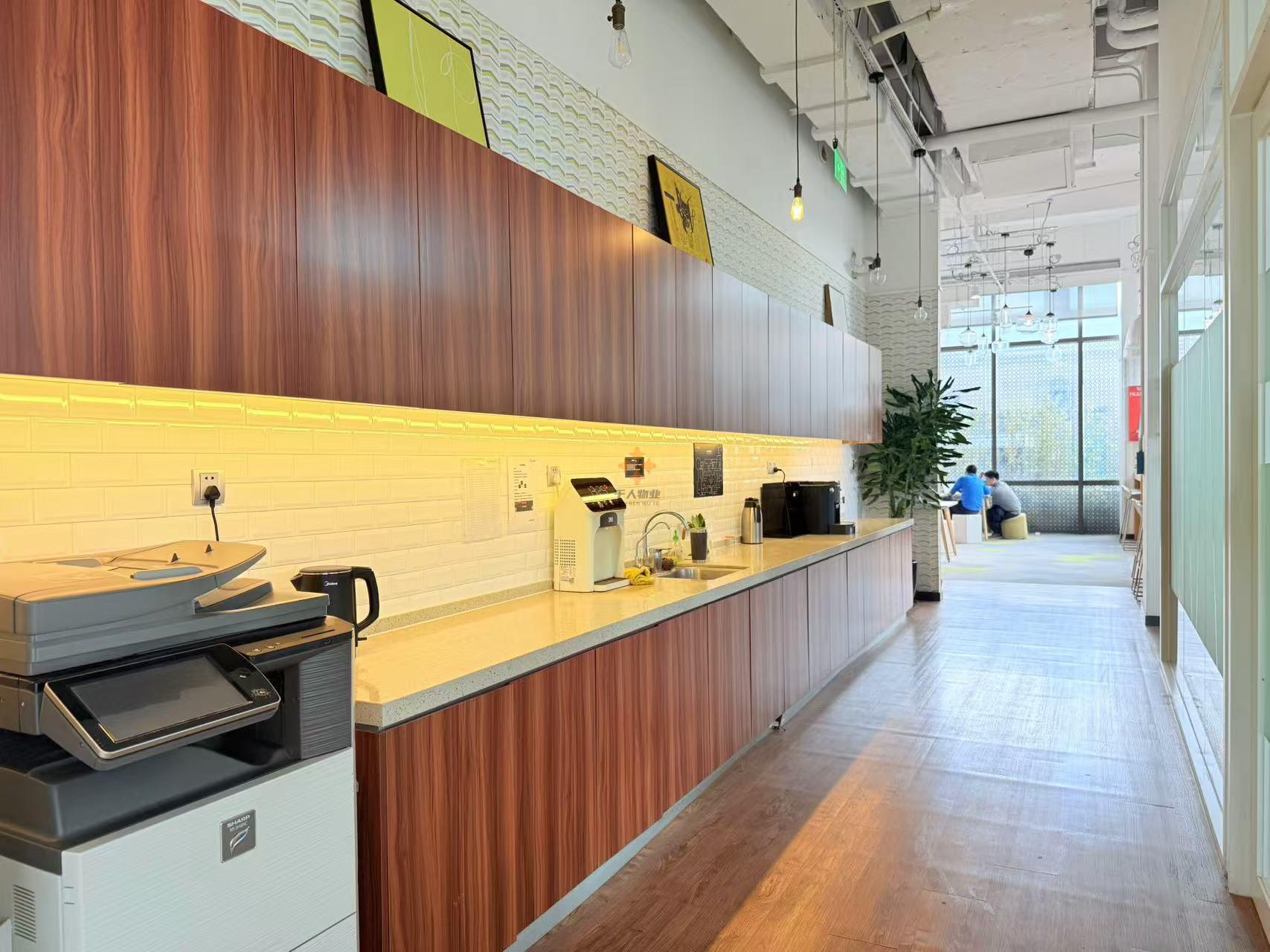 浦東 長泰廣場-泰創空間 18人工位 