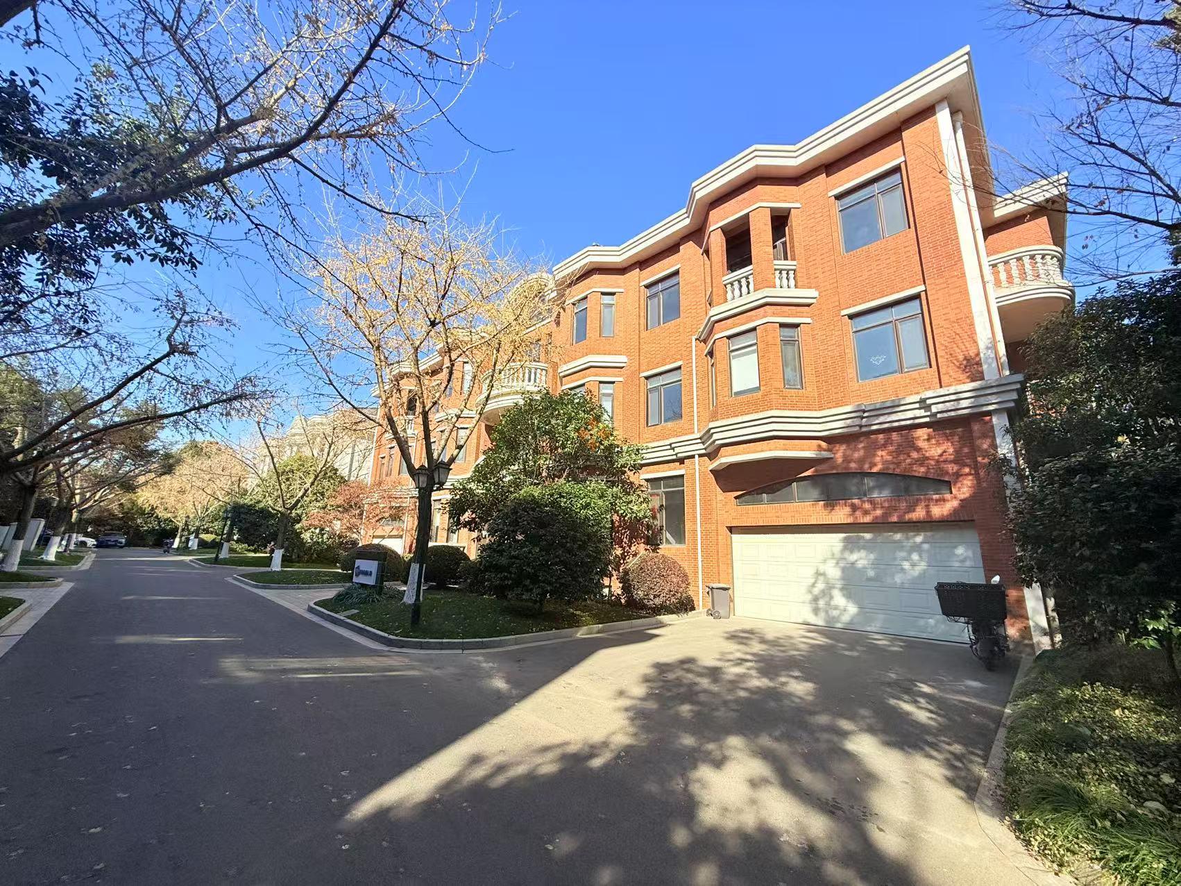 浦東 張江潤(rùn)和國(guó)際總部園 1900平米 標(biāo)準(zhǔn)裝修