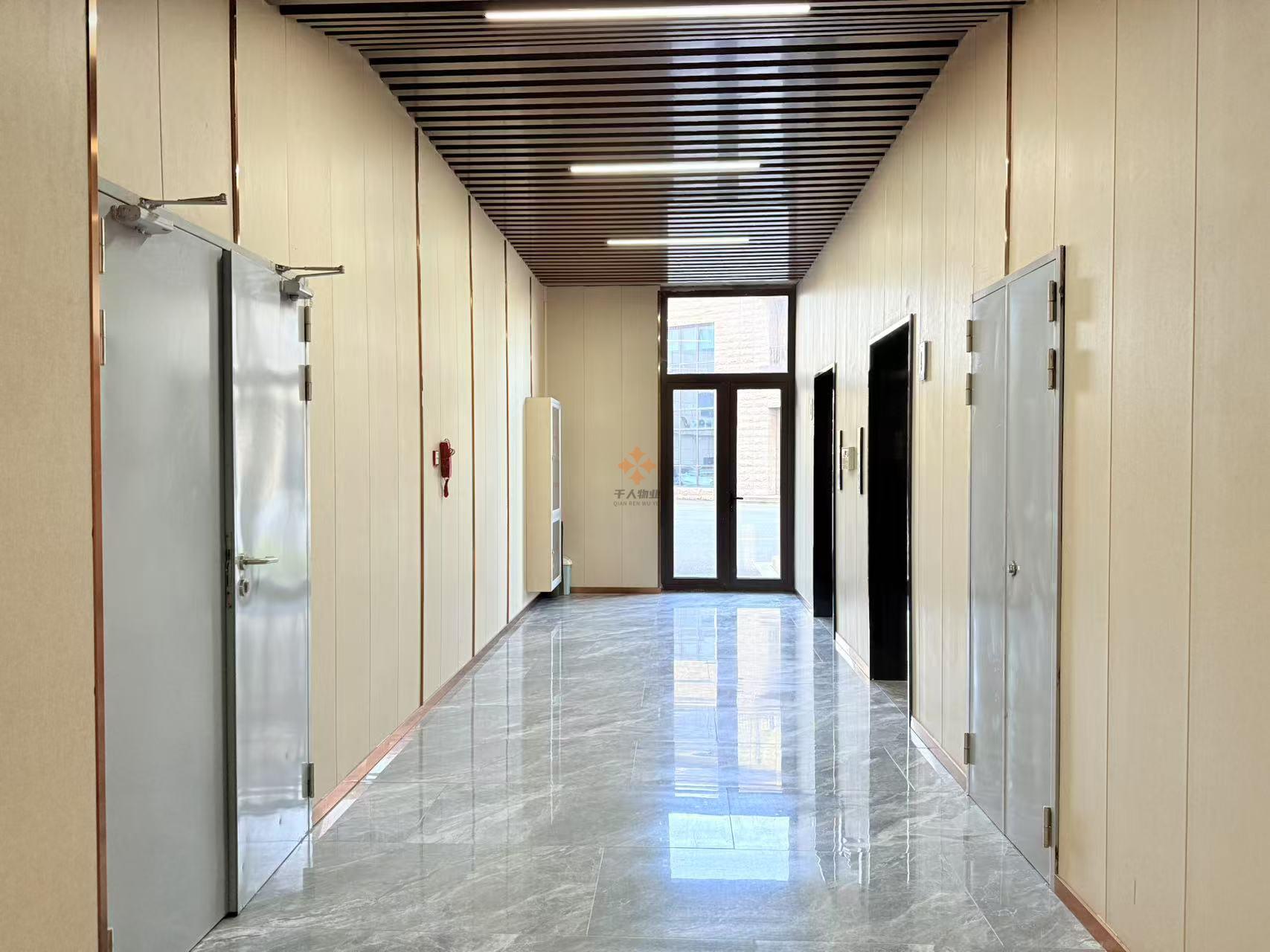 浦東 界暉科創園 560平米 毛坯