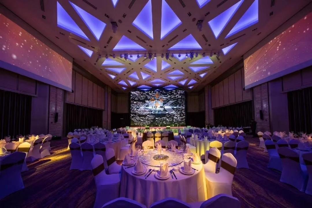 東方萬國企業(yè)中心