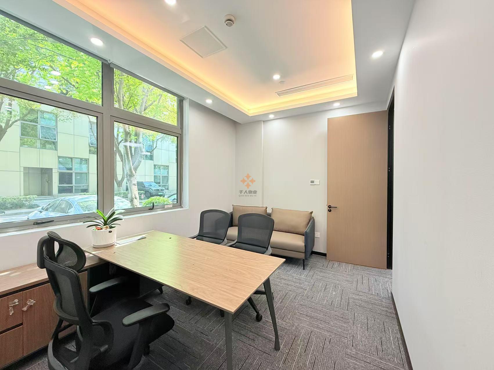 浦東 張江微電子港 158平米 精裝