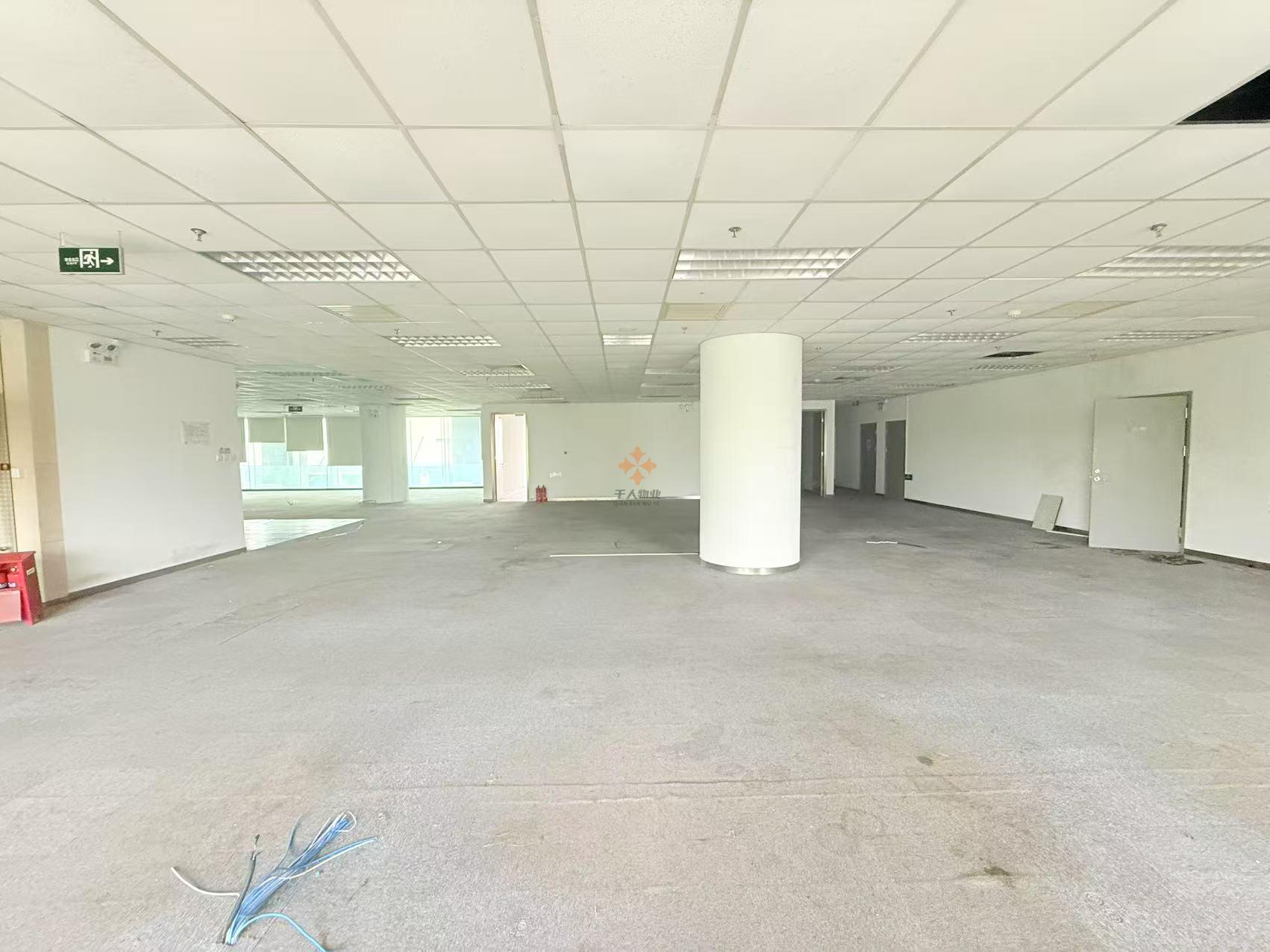 浦東 張江創(chuàng)新園 300平米 標(biāo)準(zhǔn)裝修