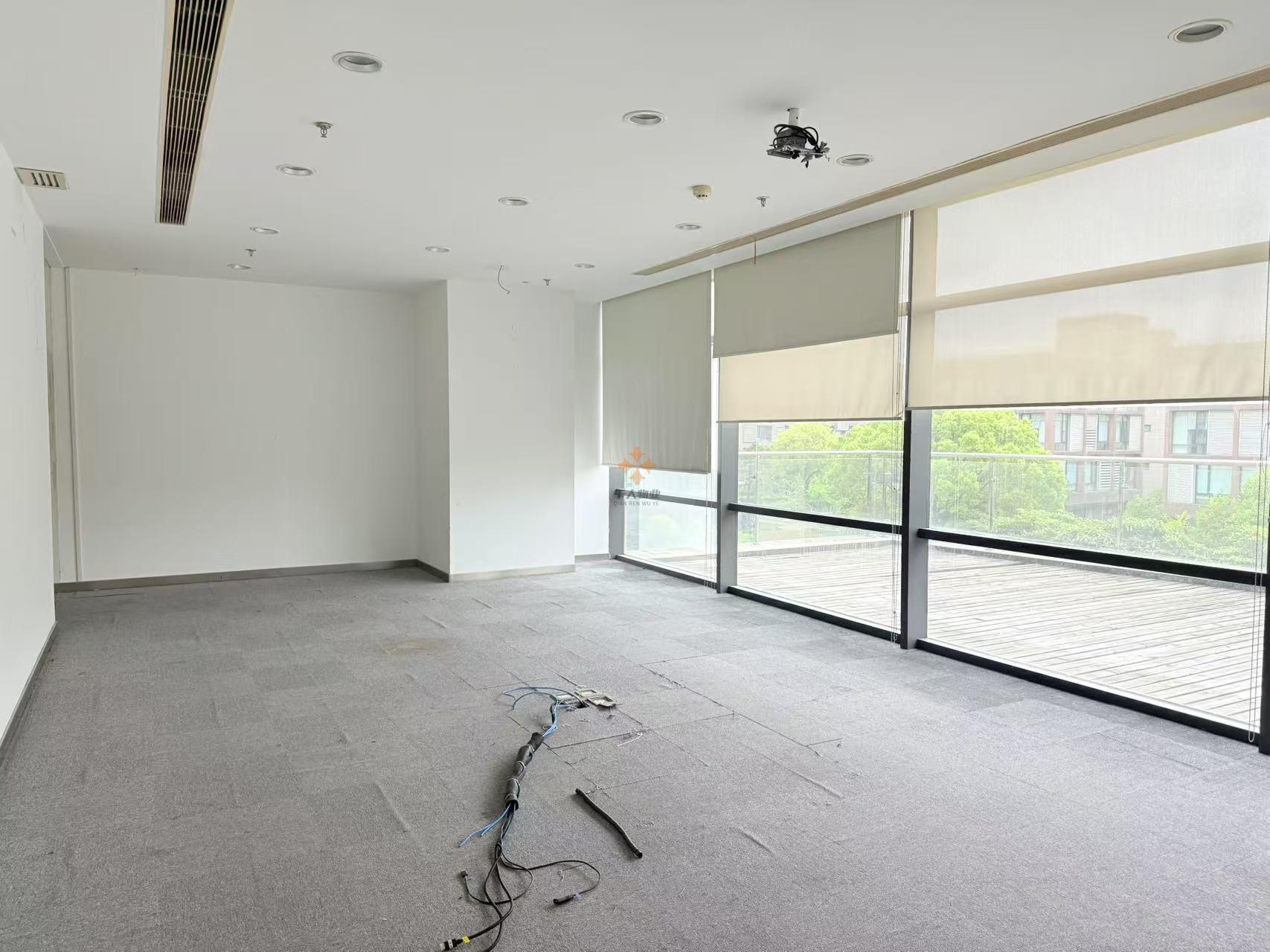 浦東 張江創新園 1717平米 簡裝