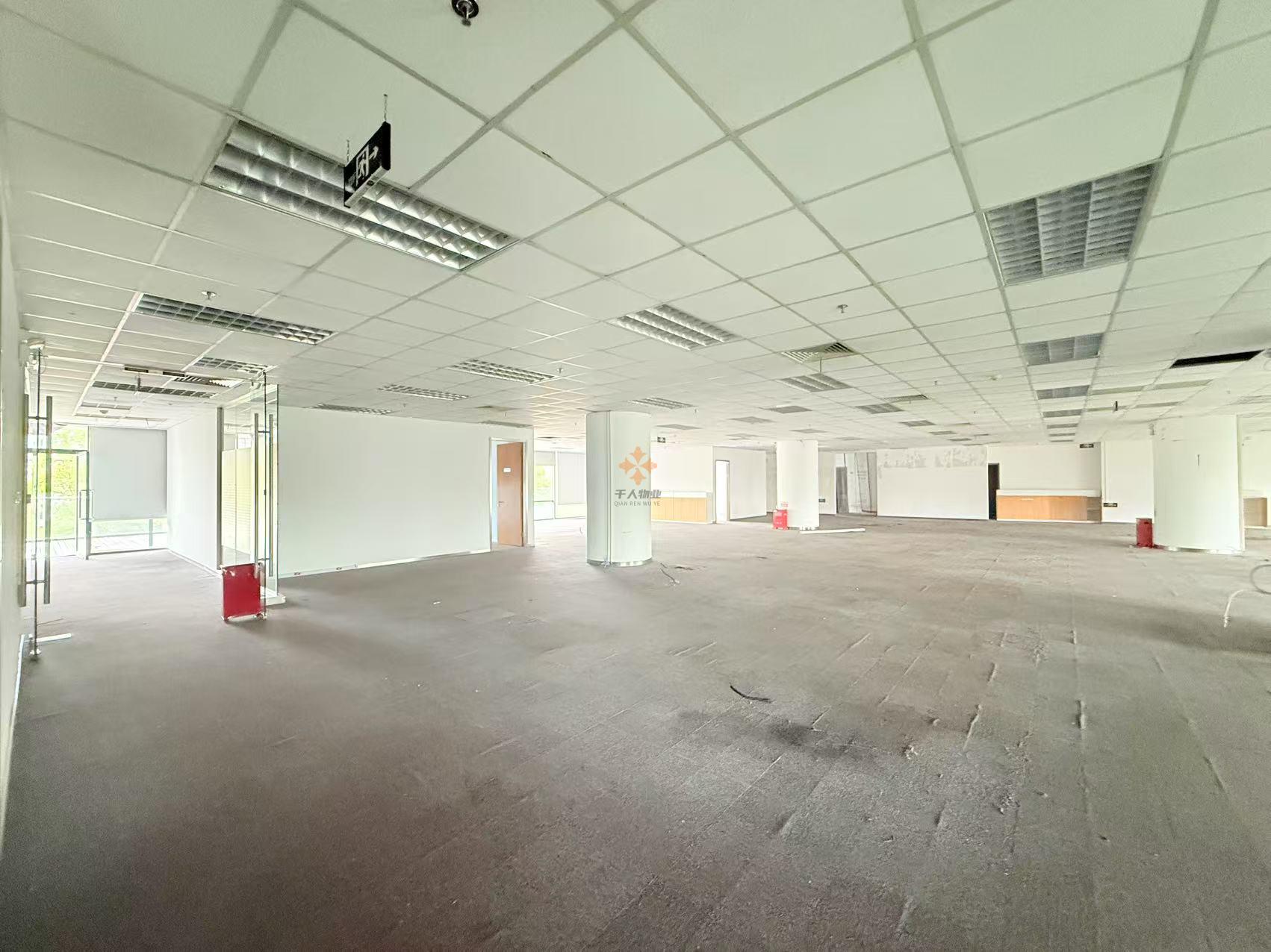 浦東 張江創(chuàng)新園 300平米 標(biāo)準(zhǔn)裝修