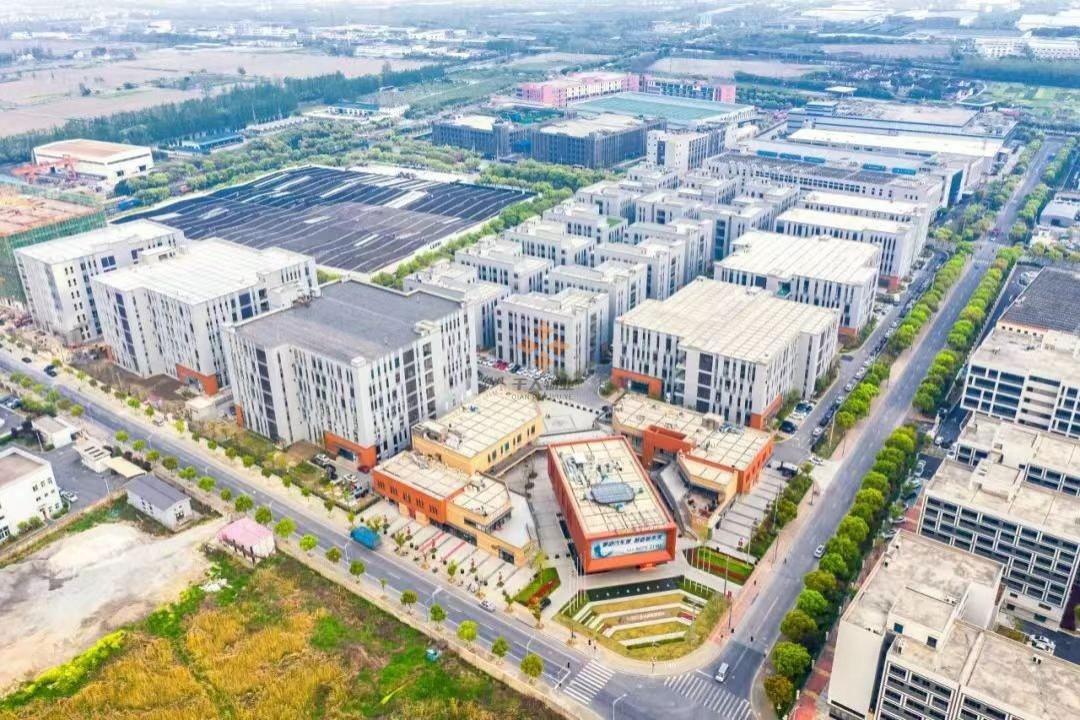 嘉定 金地威新嘉定智造園? 12000平米 簡裝