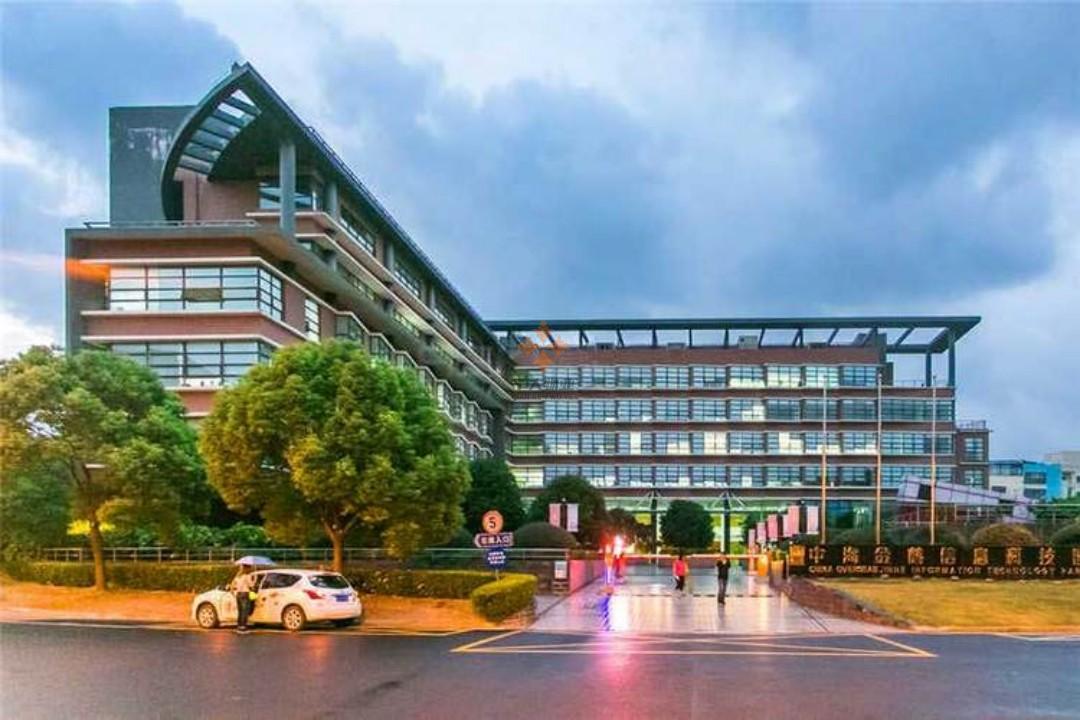 浦東 中海金鶴信息科技園 100平米 簡裝