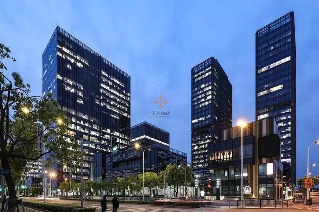 浦東 前灘世貿(mào)中心二期 1975平米 簡(jiǎn)裝