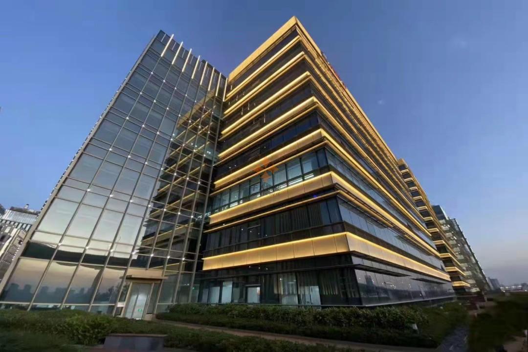 浦東 中國黃金大廈 150平米 簡裝