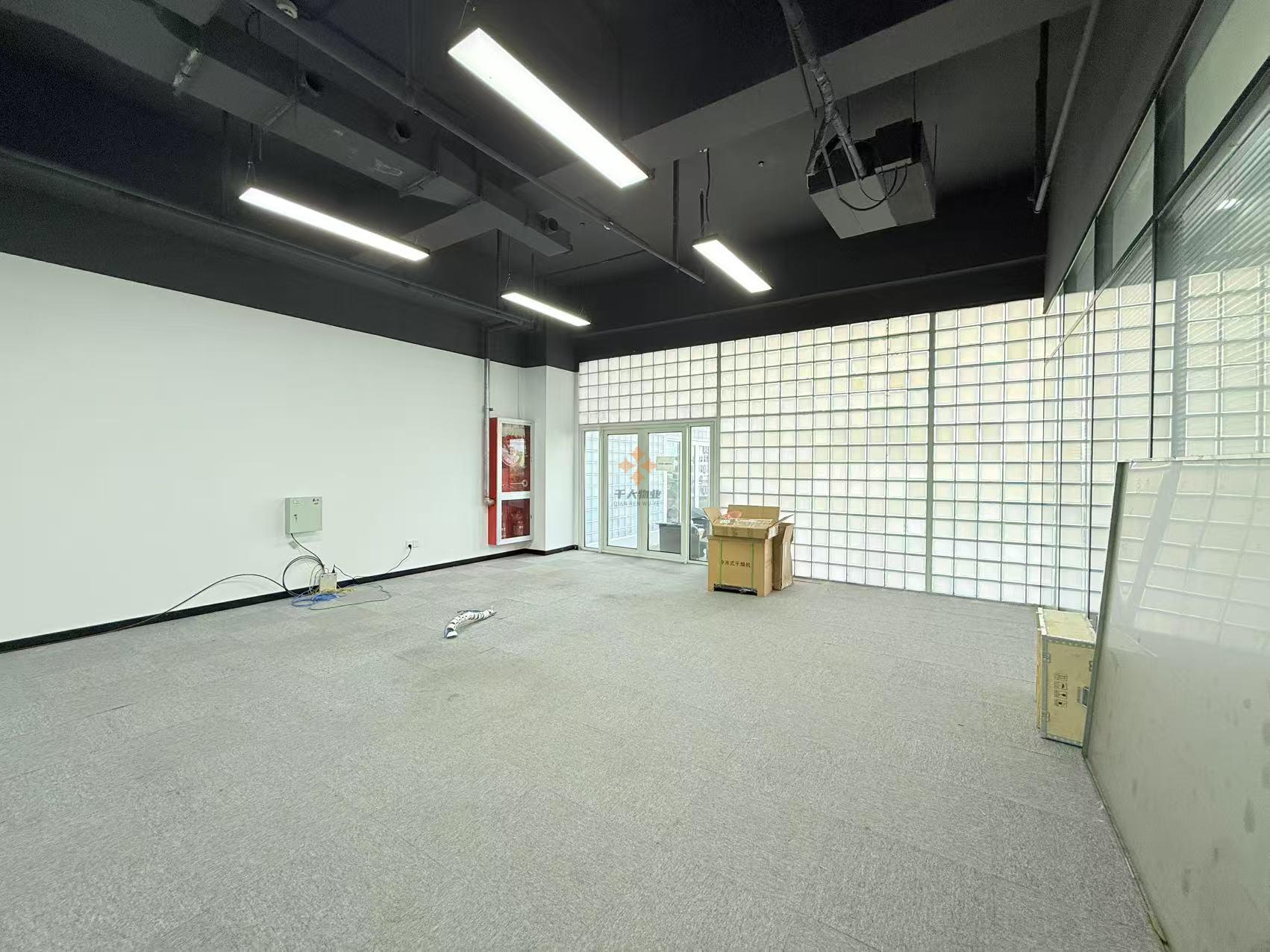 浦東 張江國創中心 305平米 精裝