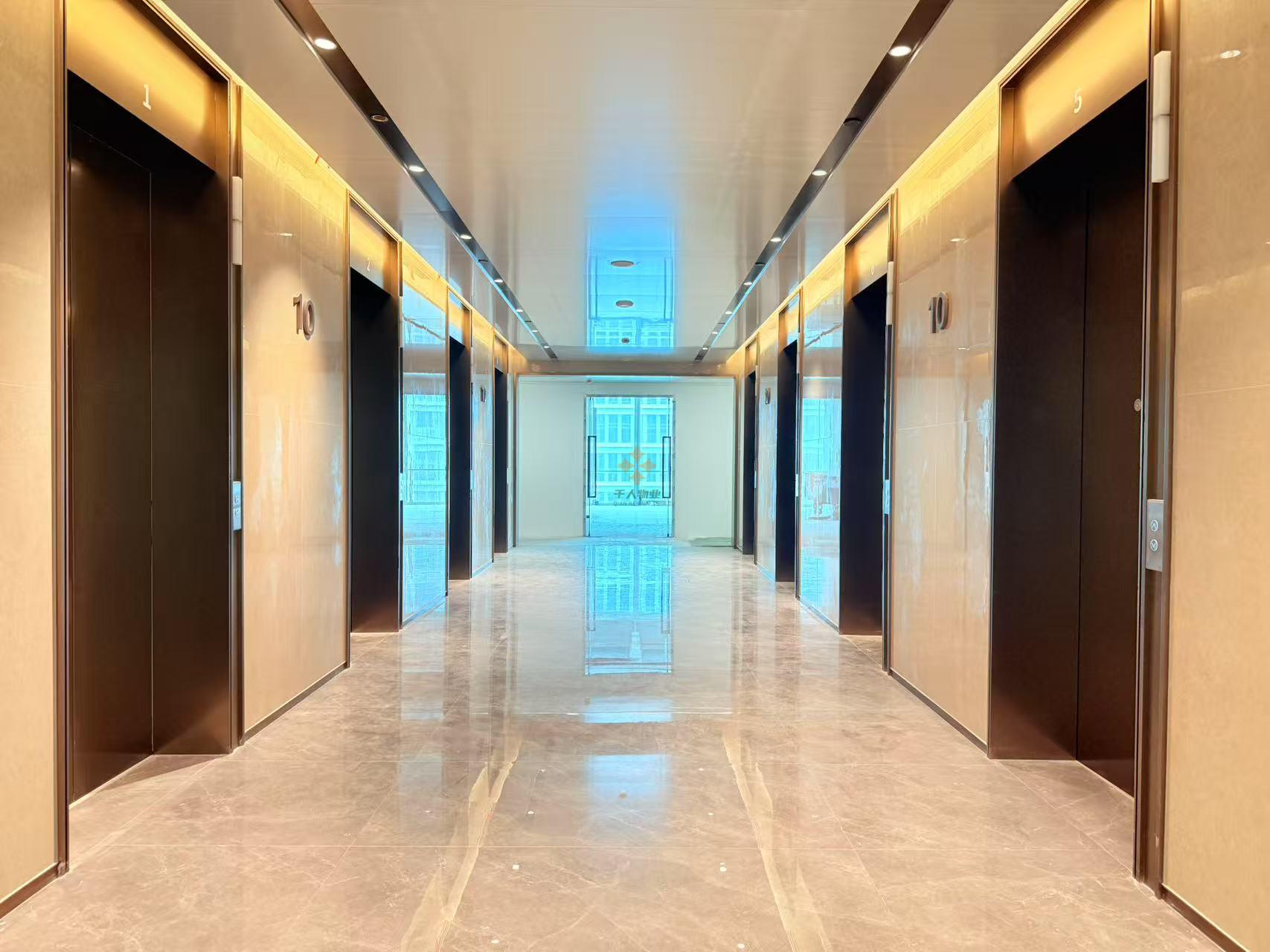 浦東 張江在線新經(jīng)濟生態(tài)園 390平米 精裝