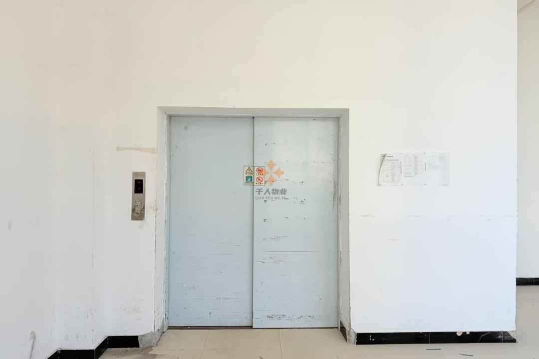 浦東 怡新生命科學園 1200平米 簡裝