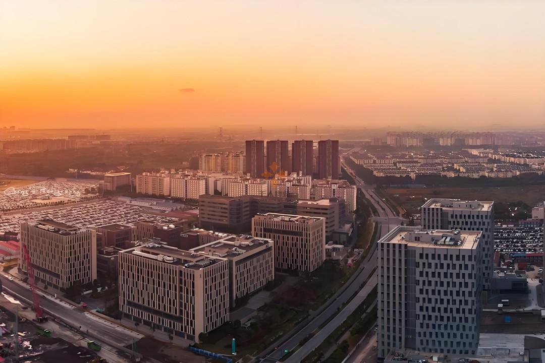 浦東 張江高科創企天地 900平米 簡裝