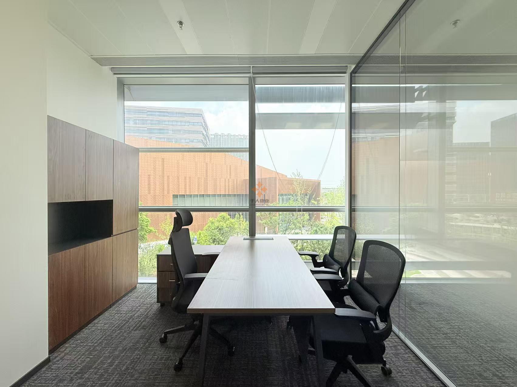 浦東 張江科學城數智天地·智慧源 130平米 精裝