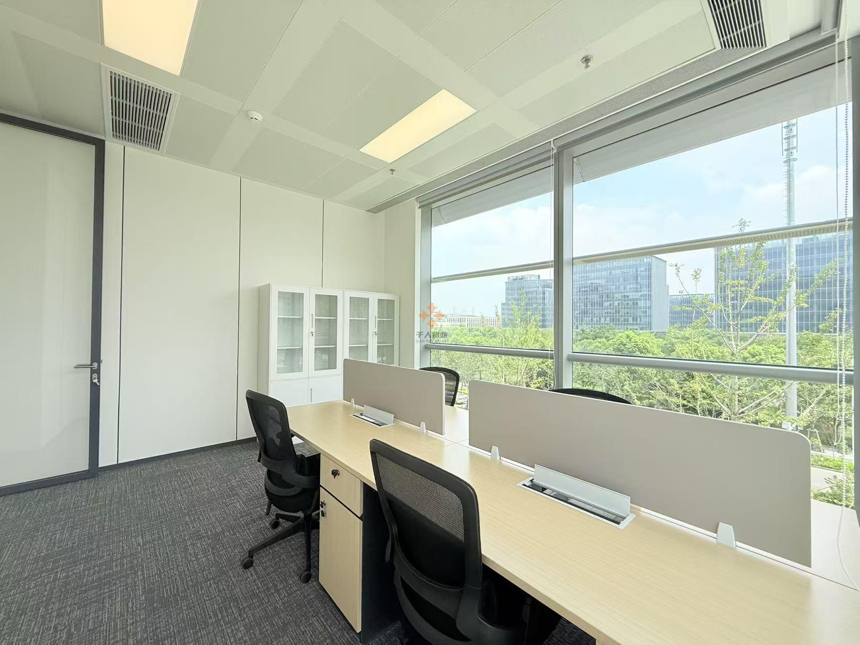 浦東 張江科學(xué)城數(shù)智天地·智慧源 230平米 精裝