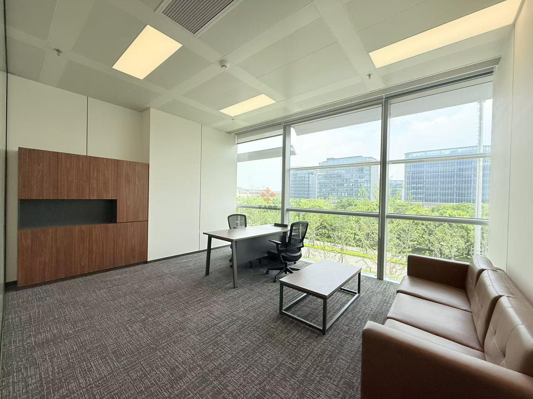 浦東 張江科學(xué)城數(shù)智天地·智慧源 230平米 精裝