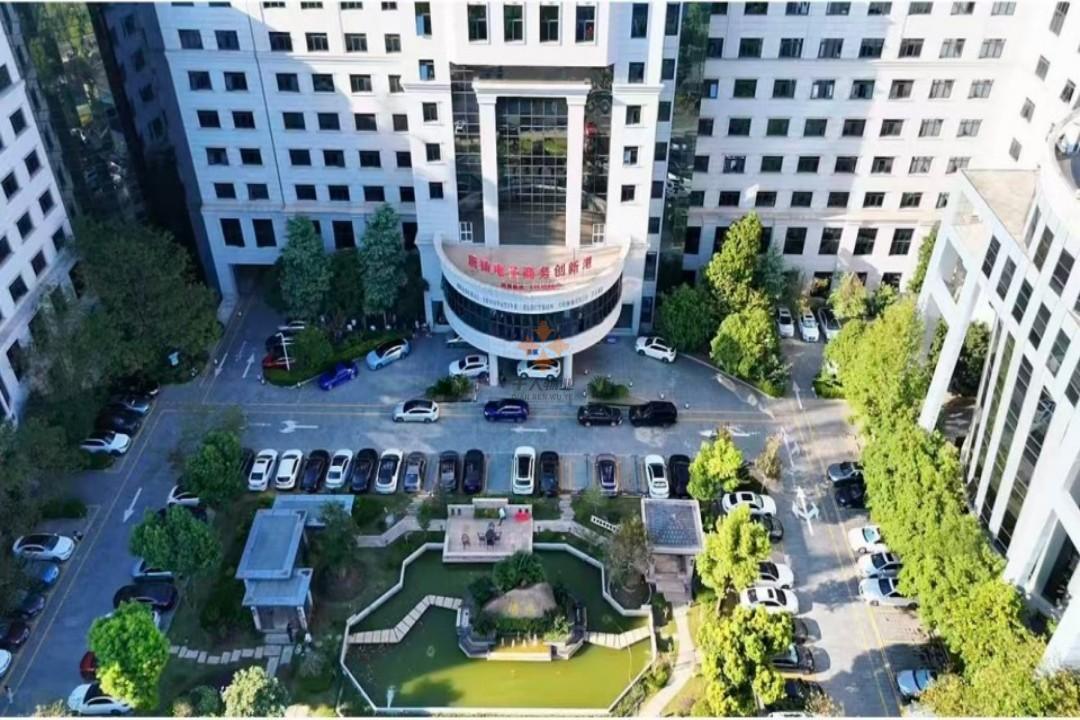 浦東 濤飛國(guó)際廣場(chǎng) 200平米 簡(jiǎn)裝