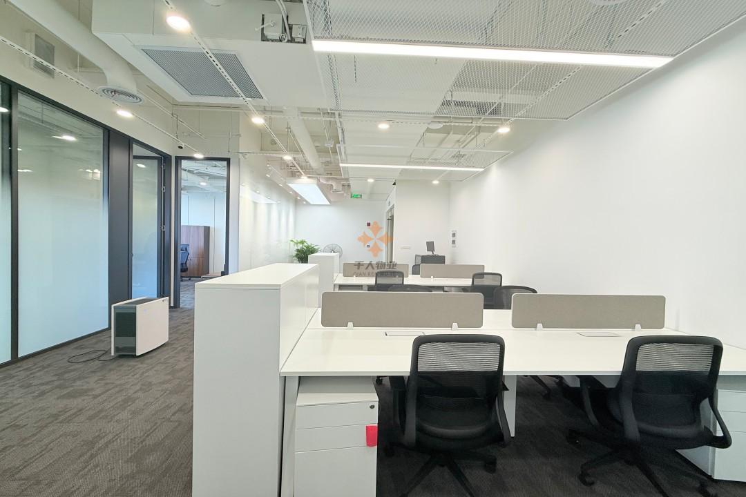 浦東 張江科學之門 190平米 精裝